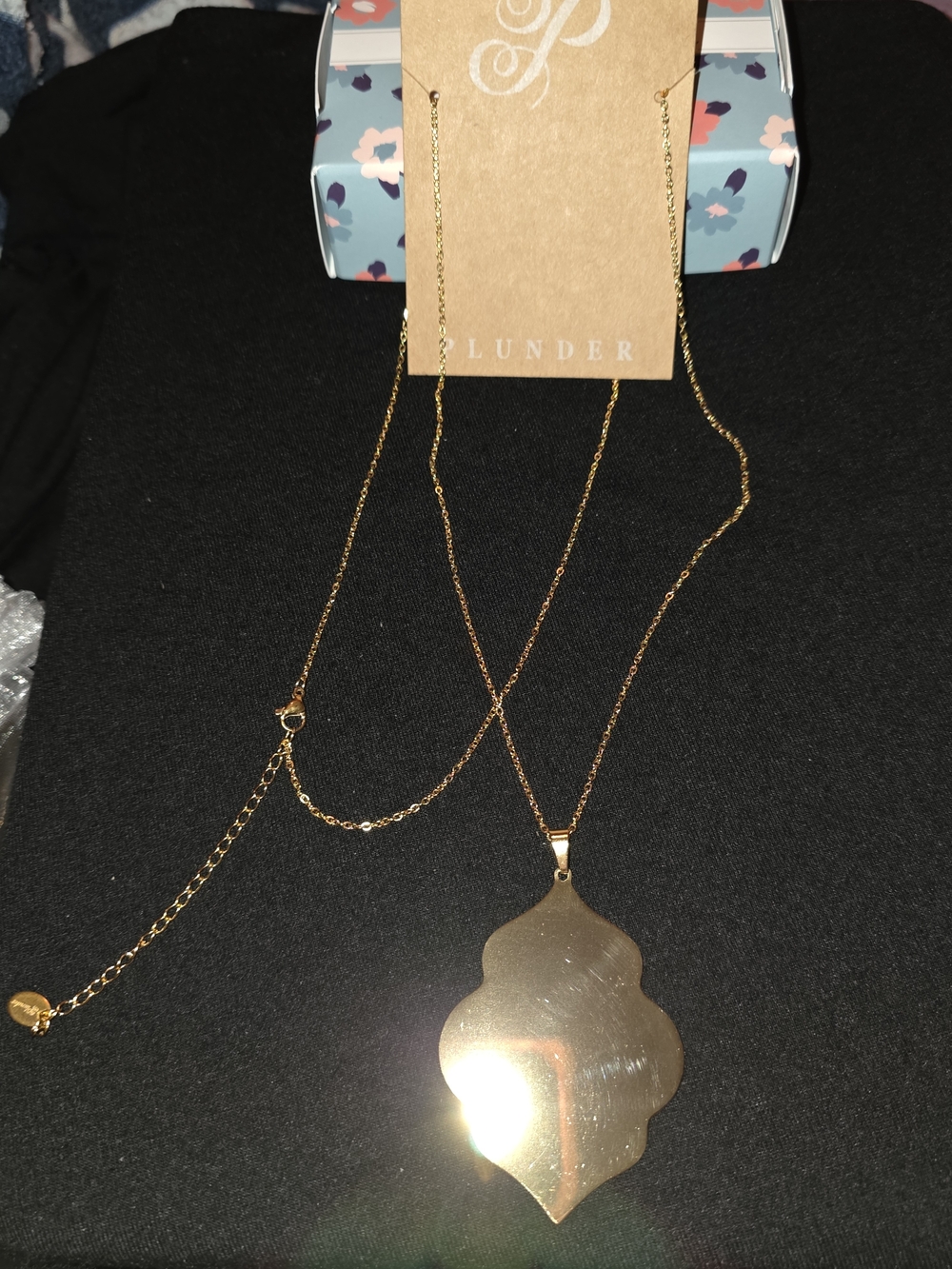 Plunder Gold-tone Quatrefoil Pendant Necklace